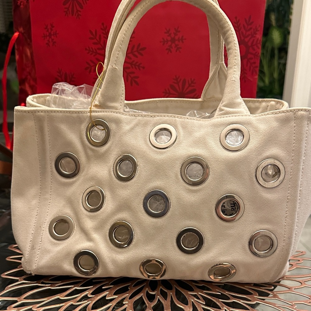 Prada Canapa Cream Canvas Tote Bag Chic and fun! - Picture 7 of 9